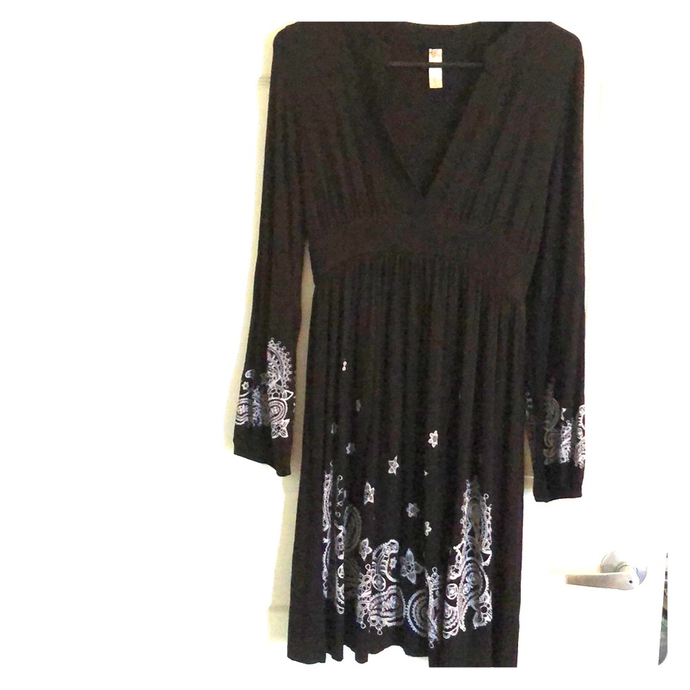 Rustic west black and white floral dress.